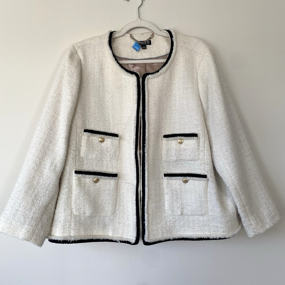 J.Crew Frances Lady Jacket in Ivory Tweed with Black Trim Gold Buttons SZ 22 - Picture 2 of 14